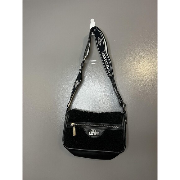 Steve Madden Crossbody Shoulder Bag Womens Black Sherpa Faux Leather Zip Logo - Picture 1 of 11